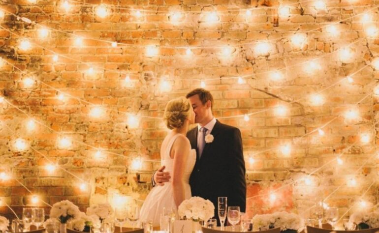 5 Photo Booth Lighting Tips And Tricks For Your Wedding - Richannel