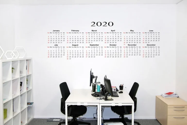 https://richannel.org/wp-content/uploads/2022/04/Wall-calendars-770x513.webp