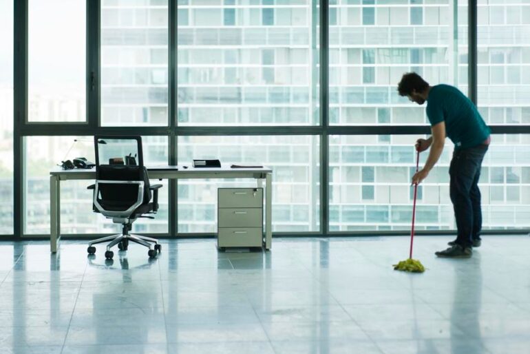 How to Reduce Your Business's Commercial Cleaning Costs? - Richannel