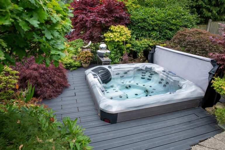 green garden hot tub