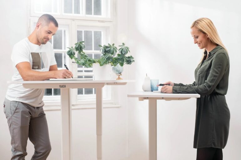 Why Choose a Standing Desk