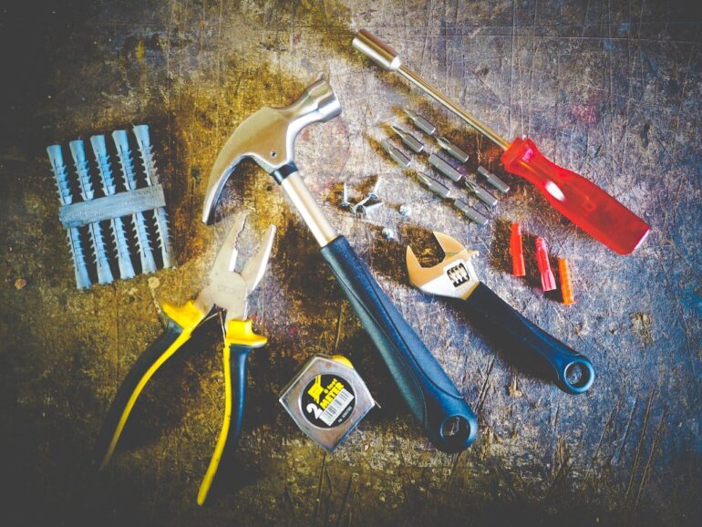 Essential Plumbing Tools for DIY Fixes